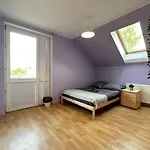 Purple Room - Charming Place, 15 Minutes To Gdansk Old Town & 5 Minutes To Seaside