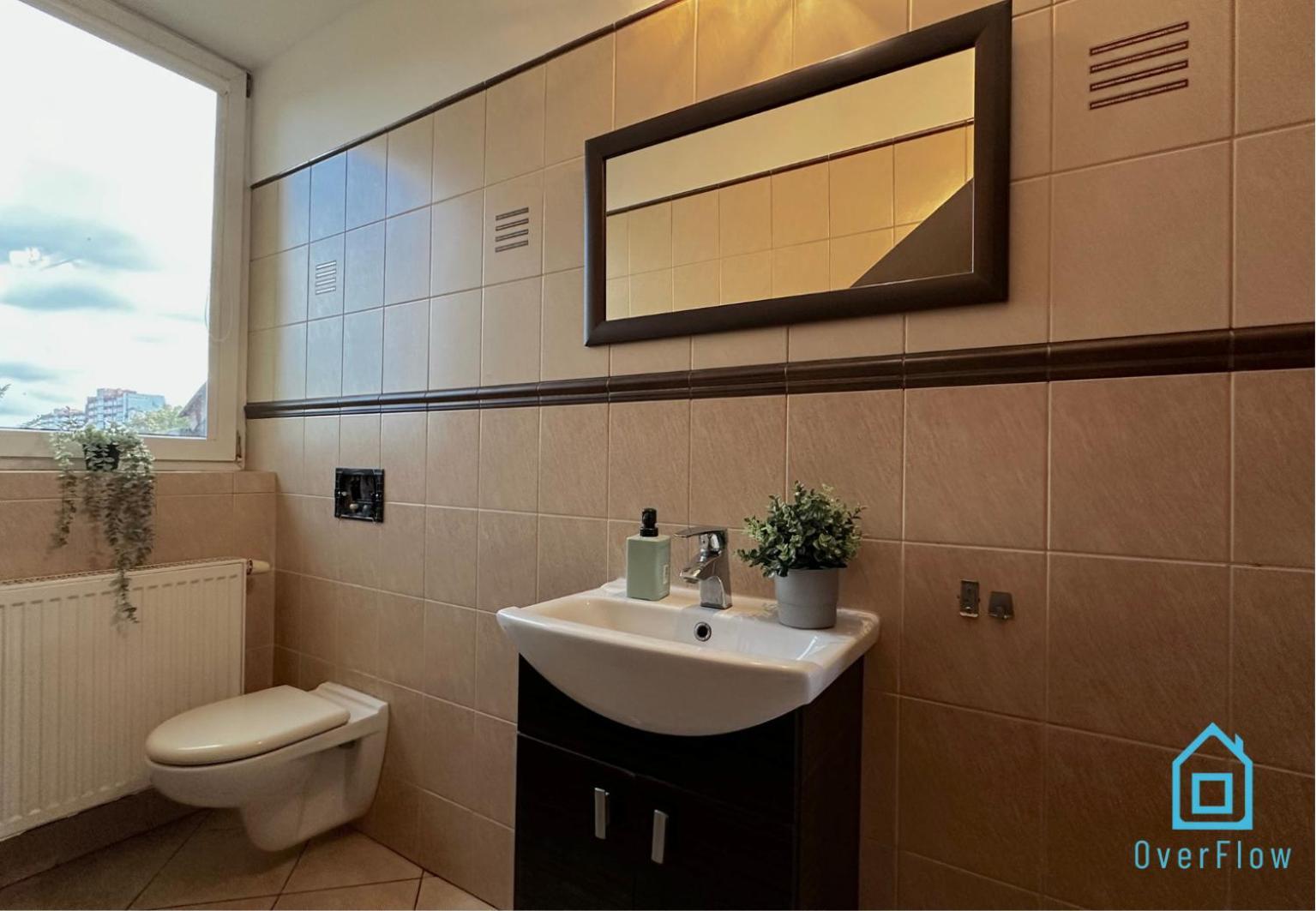 Purple - Charming Place, 15 Minutes To Old Town & 5 Minutes To Seaside Privat bolig